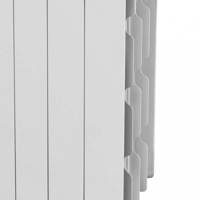 алюминиевый радиатор royal thermo revolution 350 4 секции белого цвета