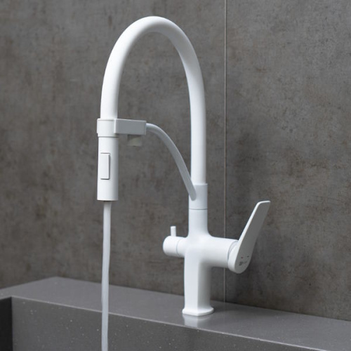 Смеситель для кухни Lemark BRONX LM3761MW белый матовый фото 3 смеситель для кухни lemark bronx lm3761mw белый матовый фото 3