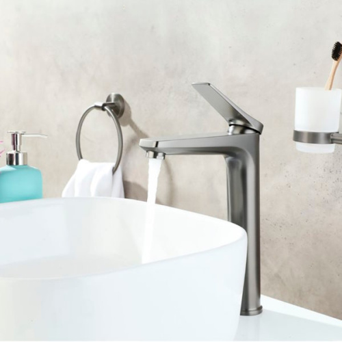 Смеситель высокий для накладной раковины Lemark BRONX LM3709GM графит фото 3 смеситель высокий для накладной раковины lemark bronx lm3709gm графит фото 3