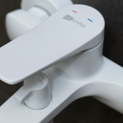 смеситель для ванны и душа lemark bronx lm3714mw белый матовый