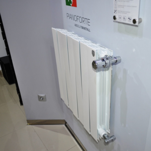 биметаллический радиатор royal thermo pianoforte 500 bianco traffico 10 секций фото 2