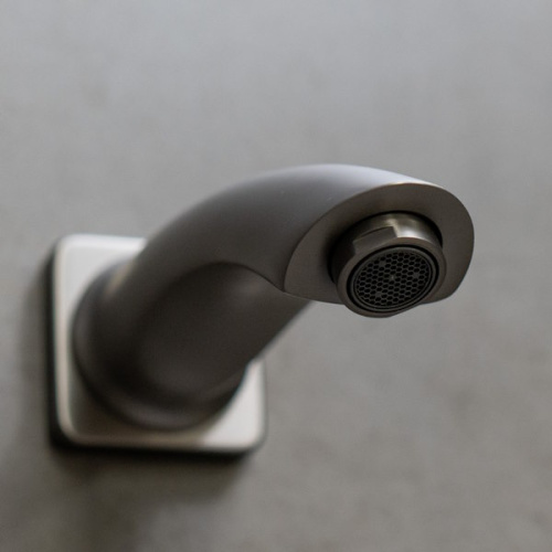 смеситель для ванны и душа lemark bronx lm3742gm графит фото 4