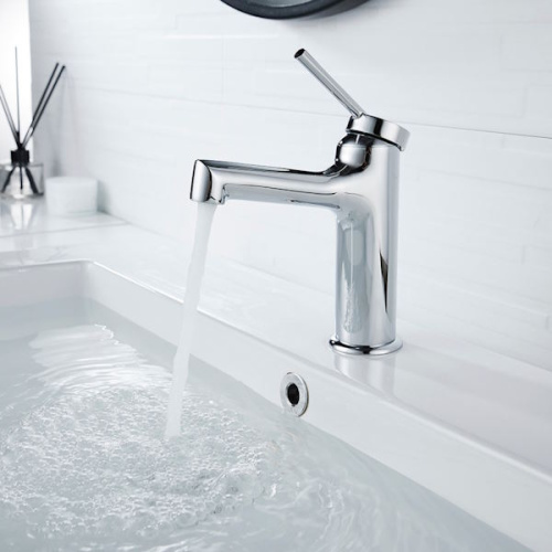 Смеситель для раковины Lemark MINIMA LM3806C хром фото 2 смеситель для раковины lemark minima lm3806c хром фото 2